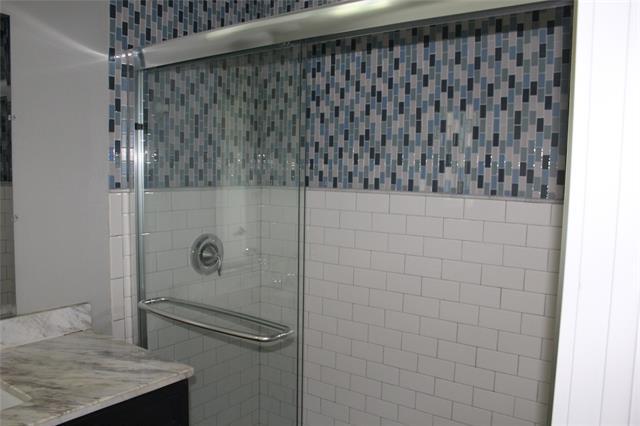 Building Photo - 923 Wateka Way