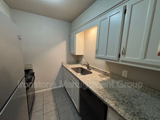 Foto del edificio - 4426 S Union Ave