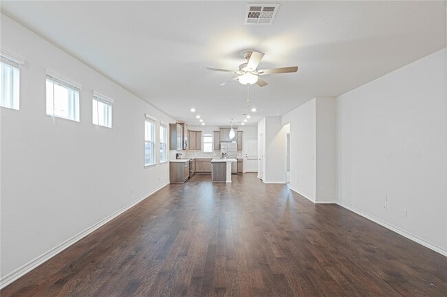 Foto del edificio - 172 Breccia Trl