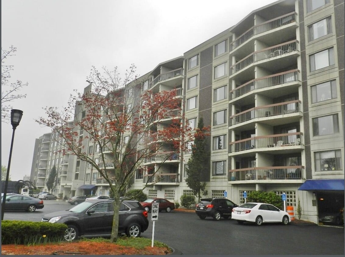 1550 Worcester Rd Unit 503, Framingham, MA 01702 Condo for Rent in