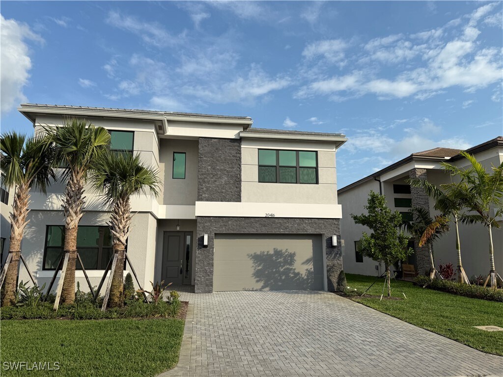 Foto principal - 20416 Fair Oak Ln