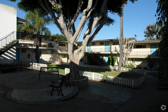 Building Photo - Malabar Apartments