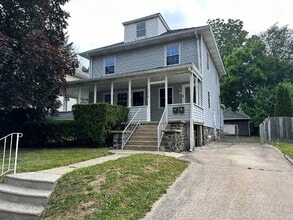 Building Photo - 2018 B Englewood Ave