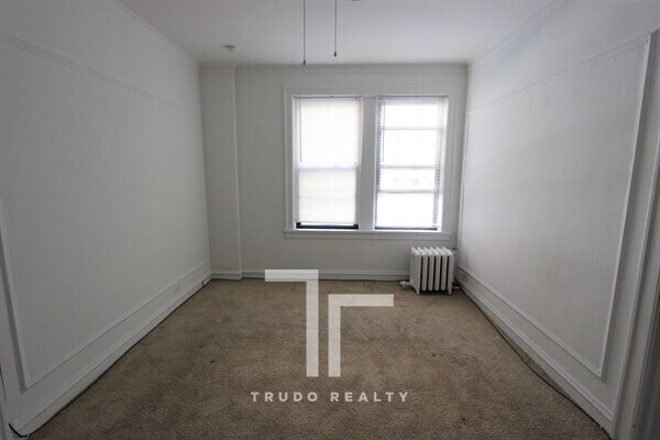 Foto principal - 420 W Melrose St