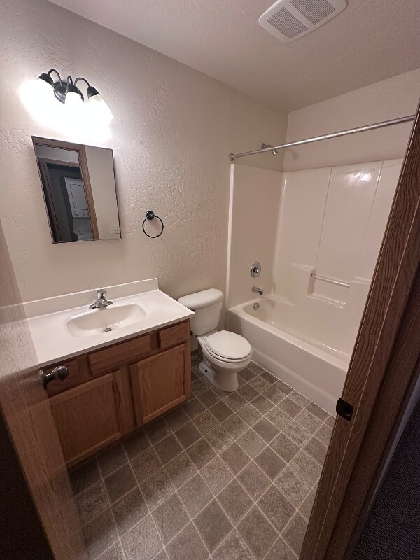 Foto del edificio - 45 Appleway Dr