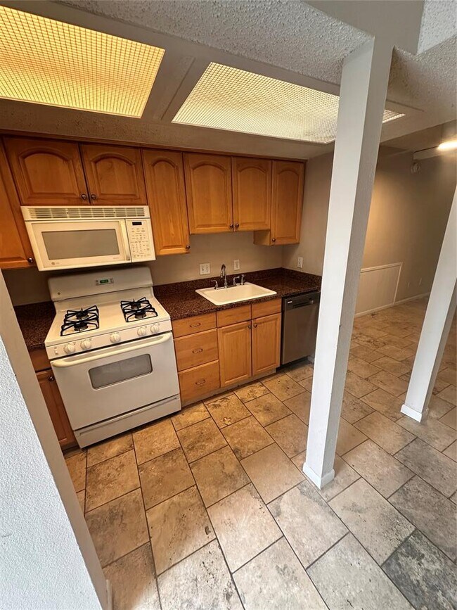 Foto del edificio - 1725 Toomey Rd