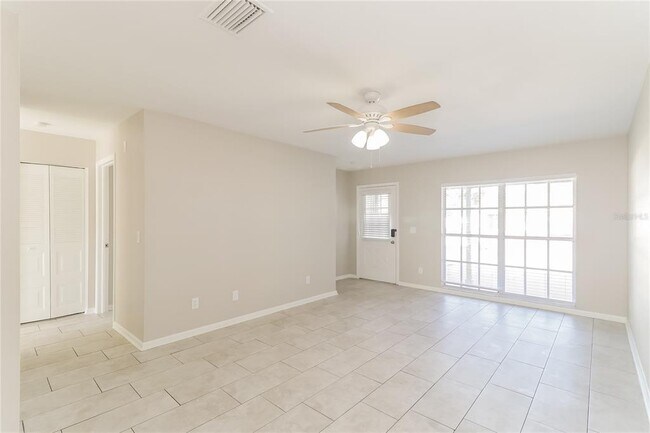 Foto del edificio - 9059 Dixiana Villa Cir