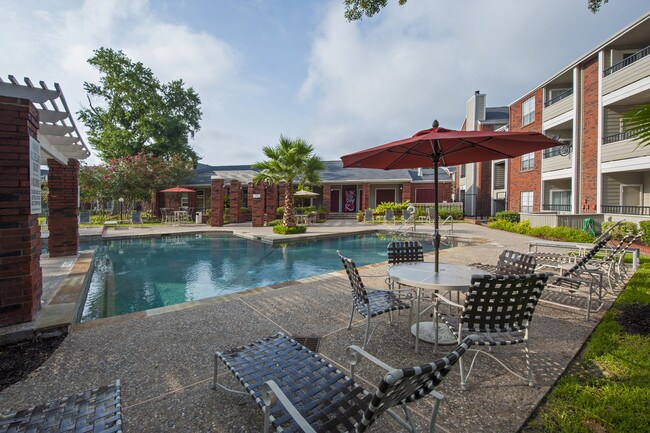 West Oaks Landing Apartments Houston, TX