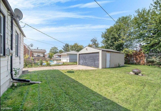 Building Photo - 3 br, 2 bath House - 24824 Dunning St