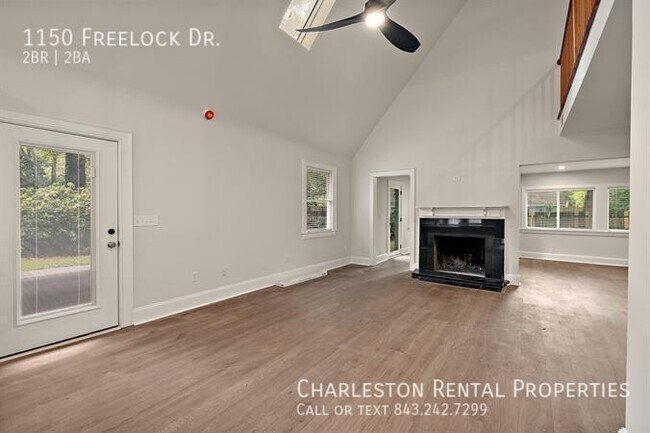 Photo - 1150 Freelock Dr House