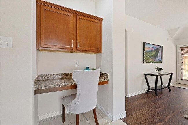 Building Photo - 115 Bird Creek Dr