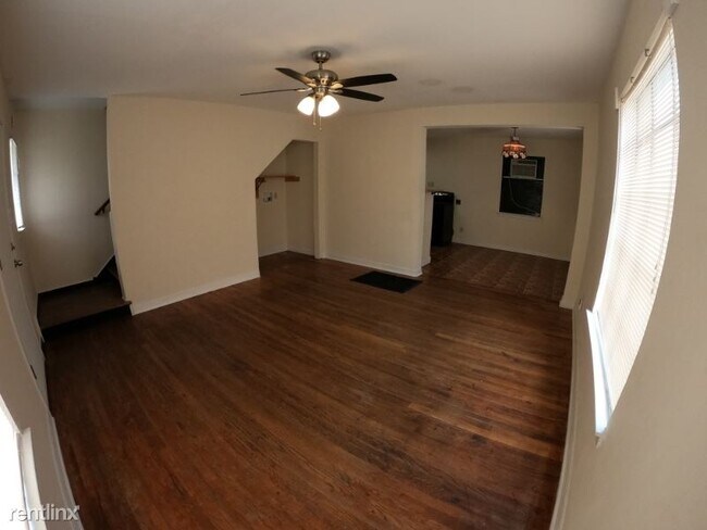 Foto del edificio - 2 br, 1 bath Townhome - 143 Hubbard