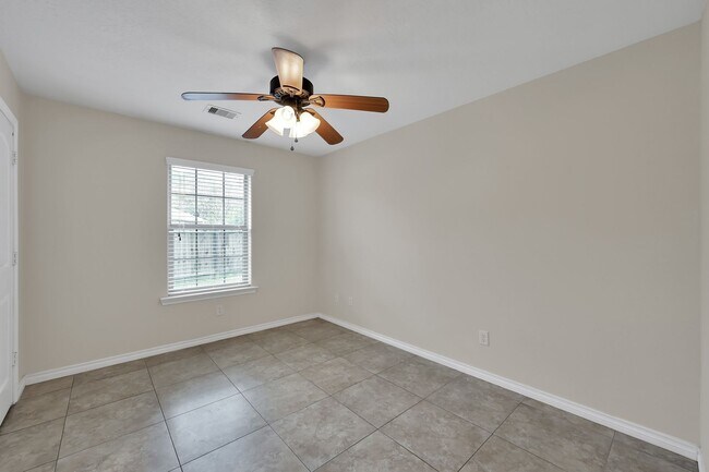 Foto del edificio - 170 S Bend Ct