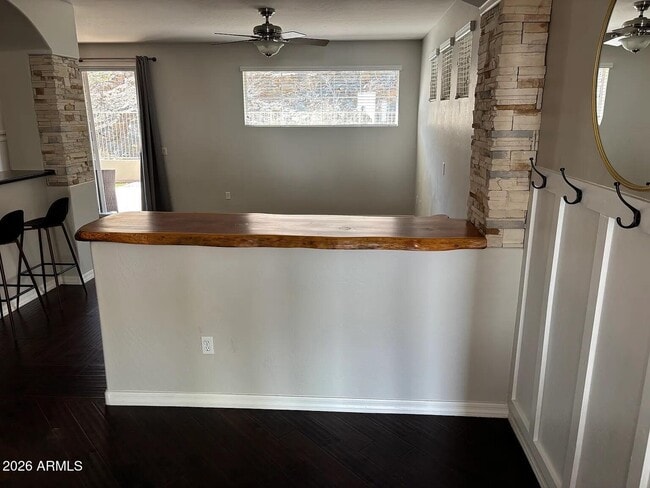 Building Photo - 451 W Mountain Sage Dr