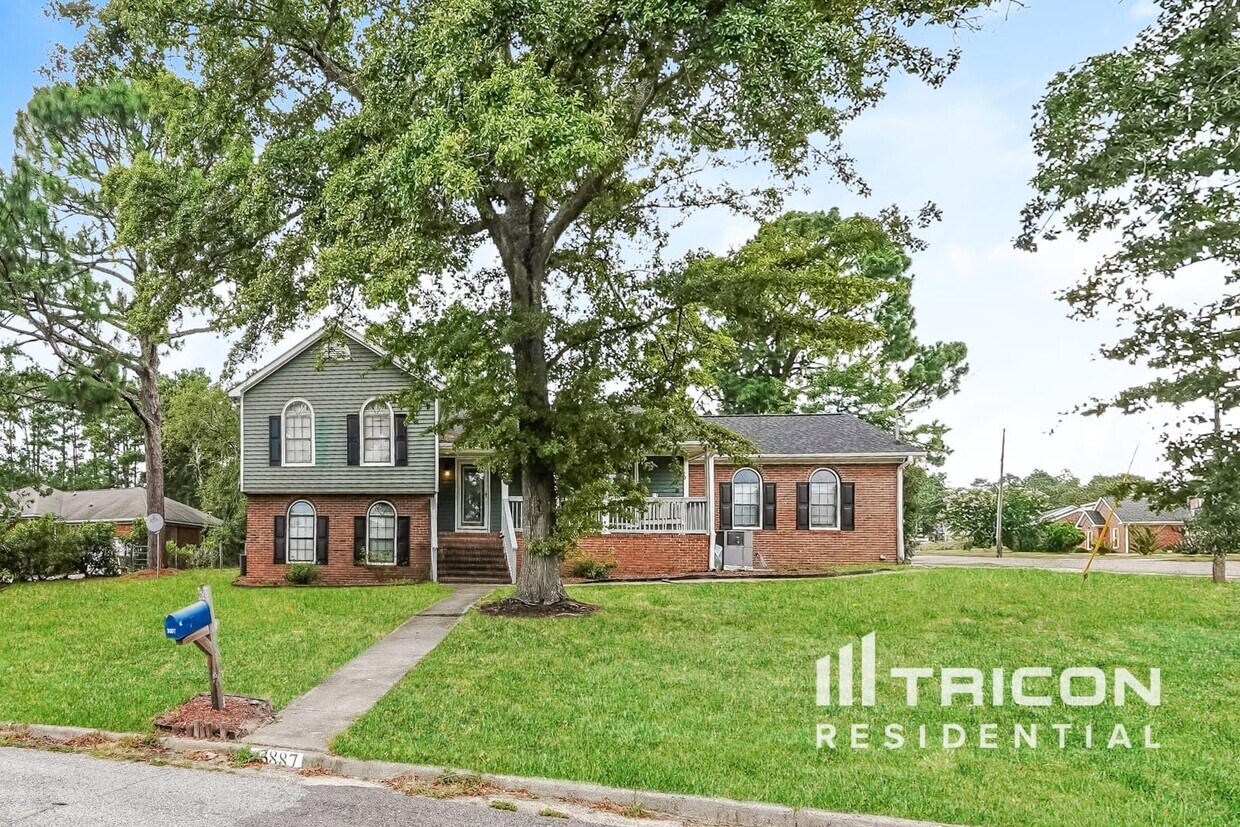 Foto principal - 3887 Barrett St