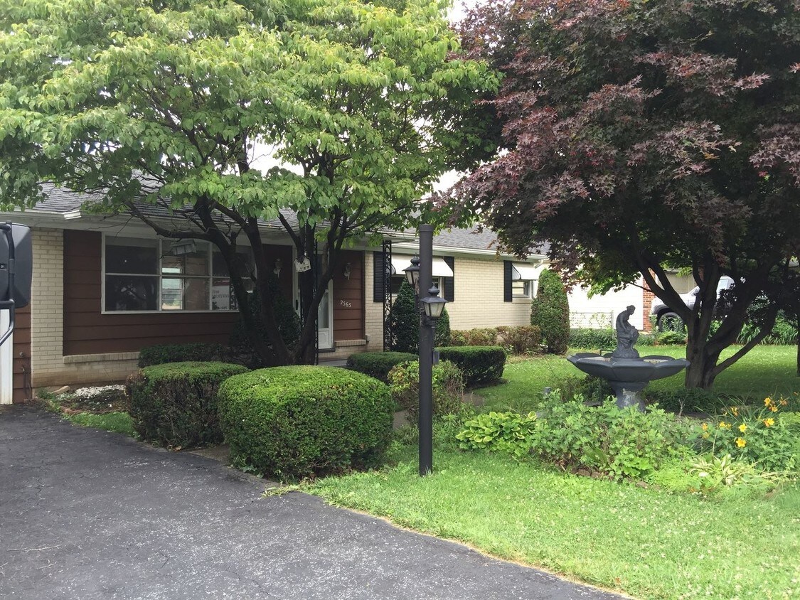 Primary Photo - 3 br, 1.5 bath House - 2565 AUBURN ROAD