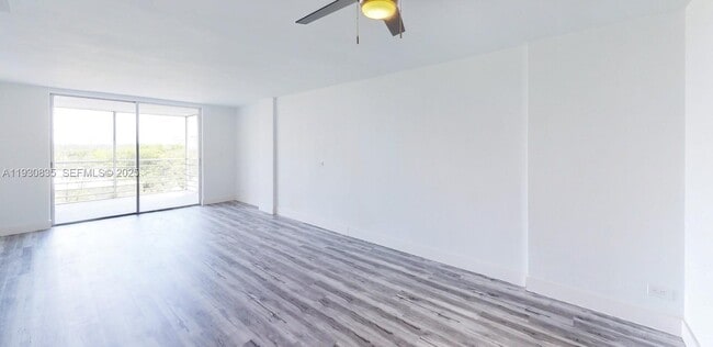 Building Photo - 3660 NE 166th St