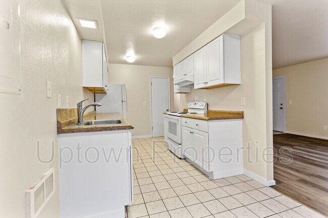 Foto del edificio - 17358 SW Merlo Rd