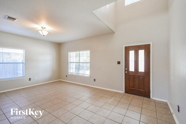 Building Photo - 3742 Grissom Br