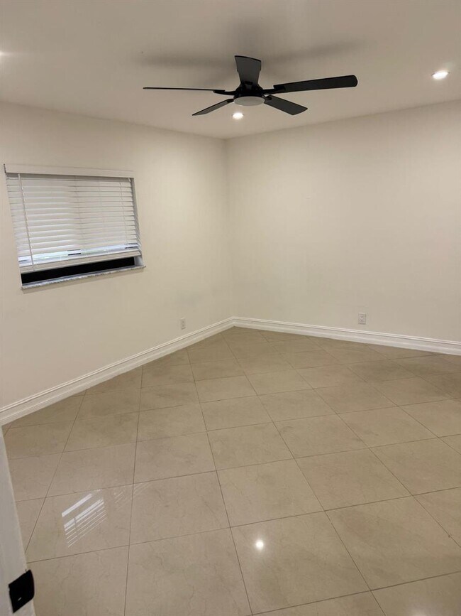 Foto del edificio - 7000 Tyler St