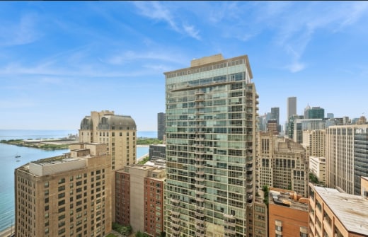 Building Photo - 260 E Chestnut St