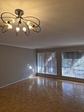 Building Photo - 1414 Castle Ct