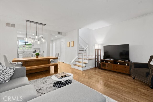 Foto principal - 8687 Falmouth Ave