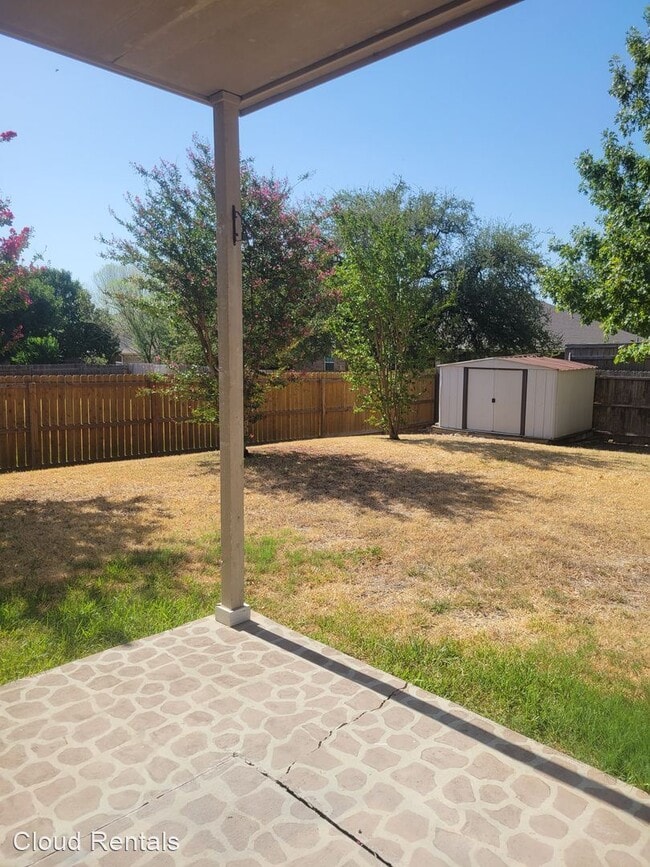 Building Photo - 4 br, 2.5 bath House - 502 Prospector Trail