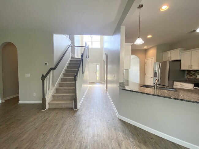 Foto del edificio - Stunning Home for Rent in Alston Park