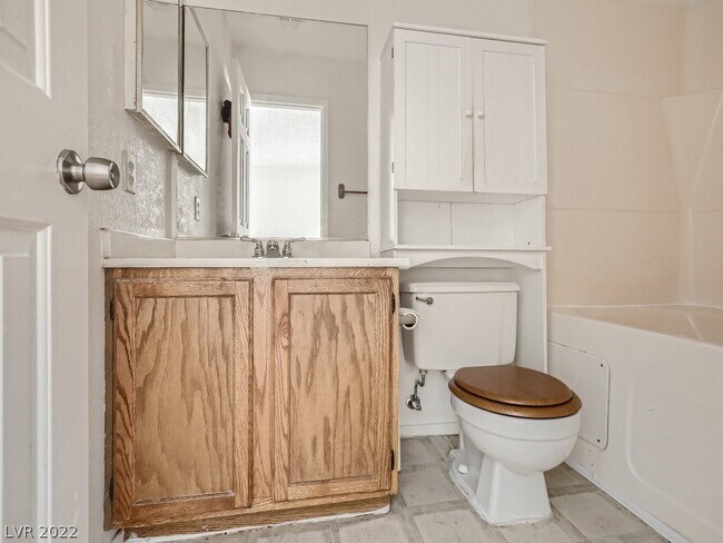 Building Photo - 2440 Old Forge Ln