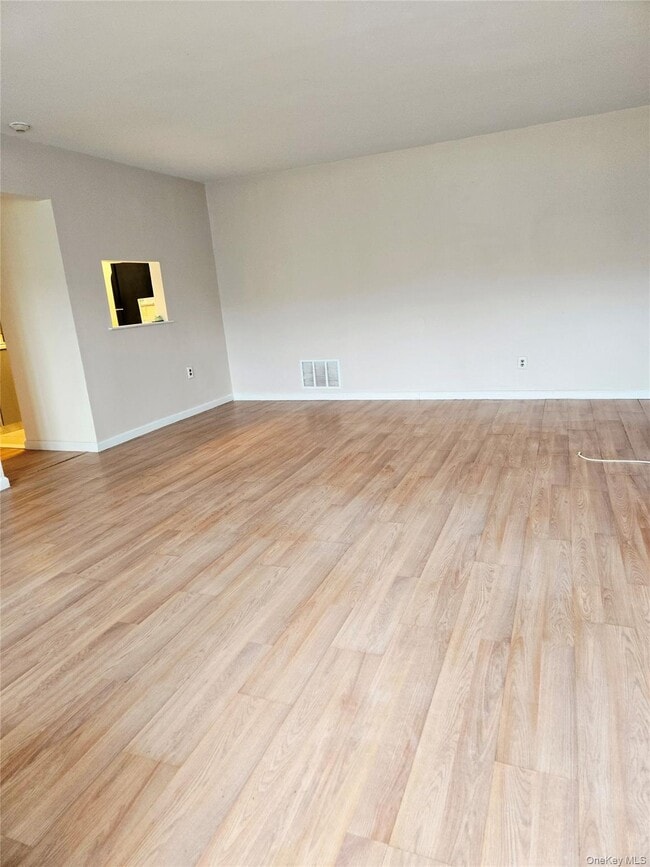 Building Photo - 7 Boulder Ct