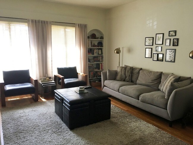 Foto del edificio - 466 N Orange Grove Ave