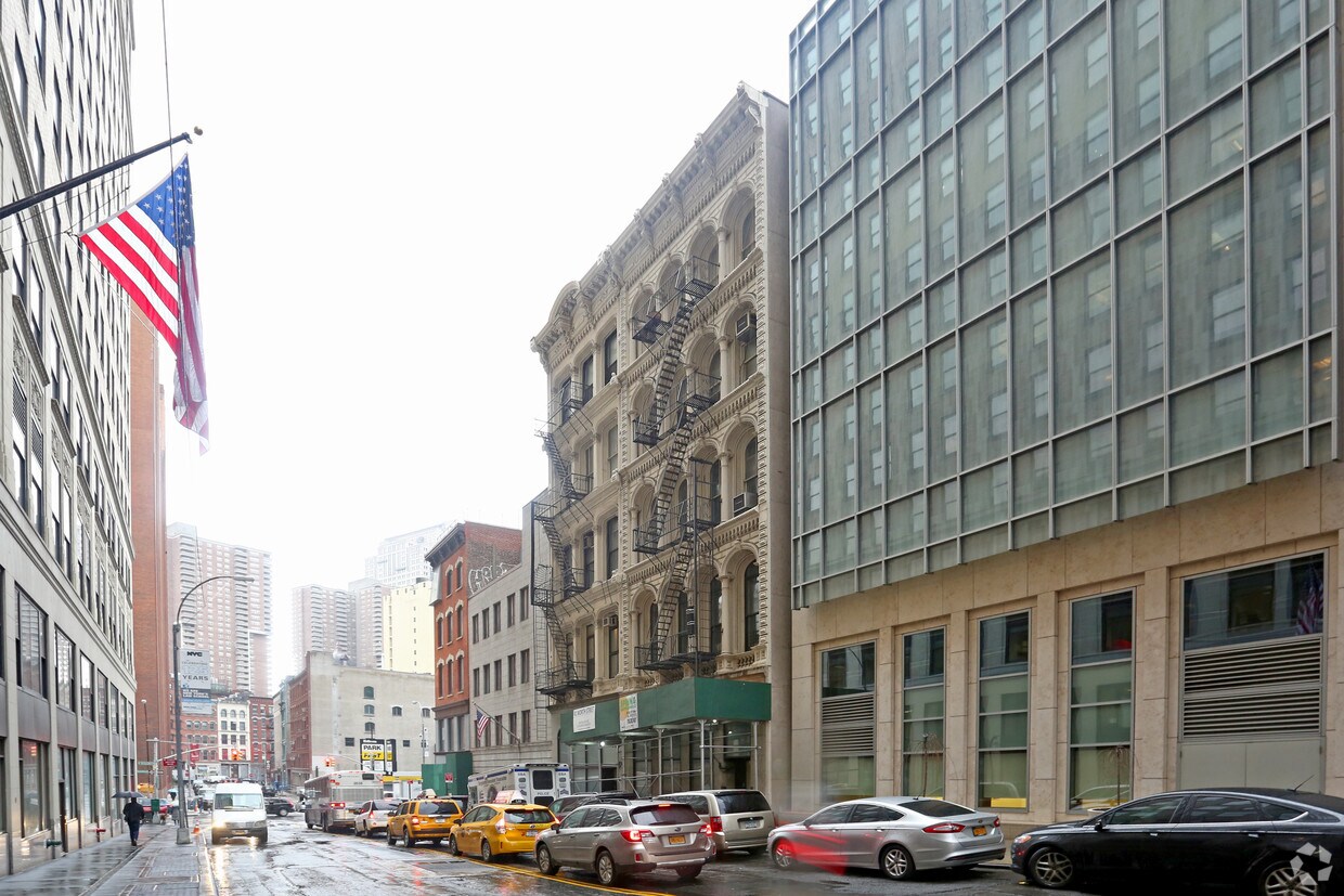 Primary Photo - 39-41 Worth St