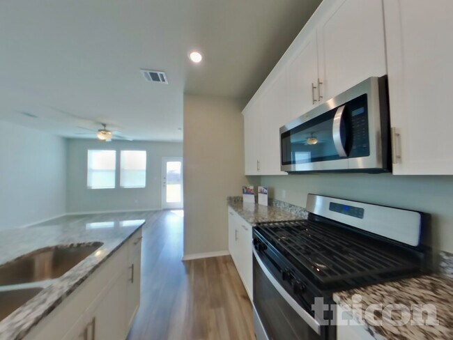 Foto del edificio - 3504 Gooseneck LN