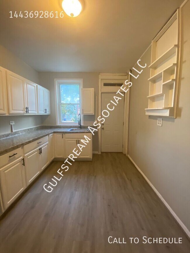 Foto del edificio - 1913 Walbrook Ave