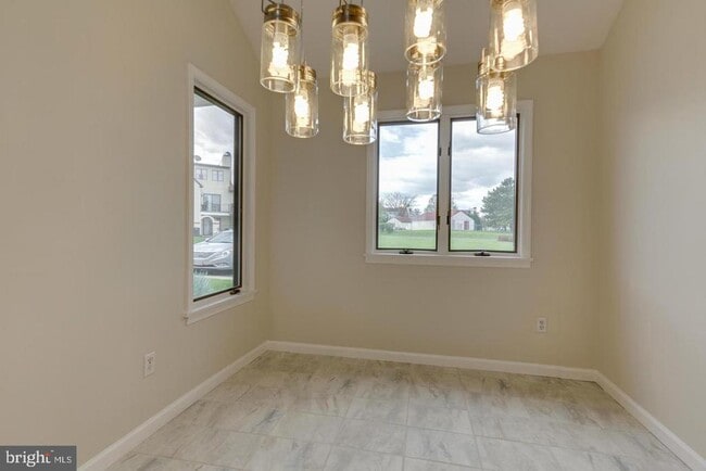 Foto del edificio - 11 Queen Elizabeth Ct