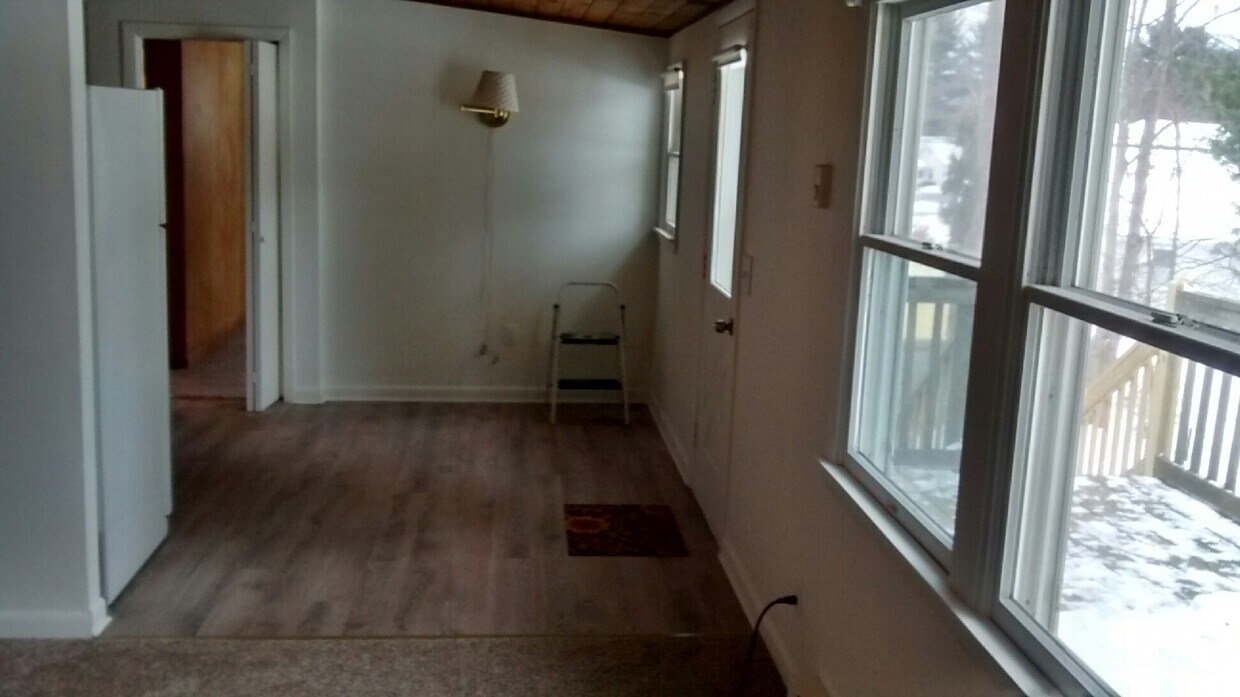 368 Rowley St, Agawam, MA 01001 Apartments in Agawam, MA