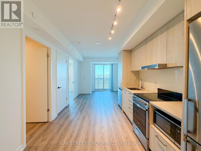 Building Photo - 195 Commerce St