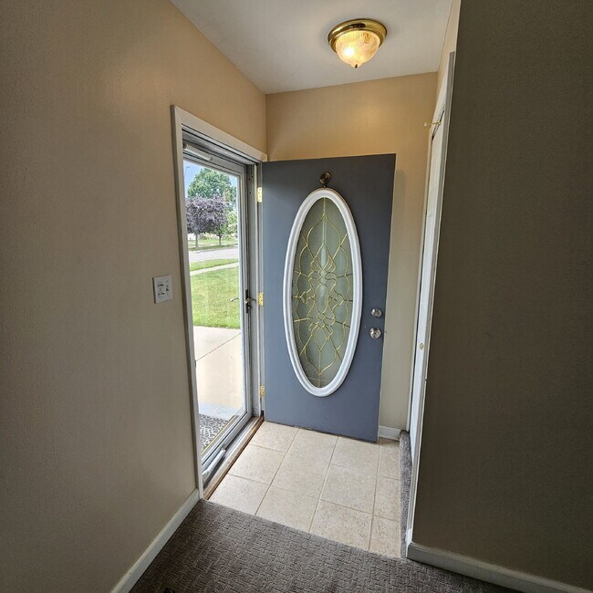 Foto del edificio - 3 Bedroom, 2 Bathroom, 2 Car Garage Brick ...