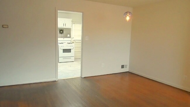 Dining Room - 423 Earl St