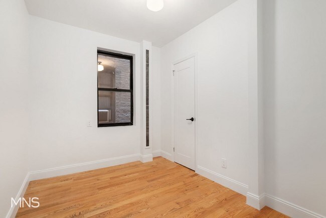 Building Photo - 108 Eighth Avenue