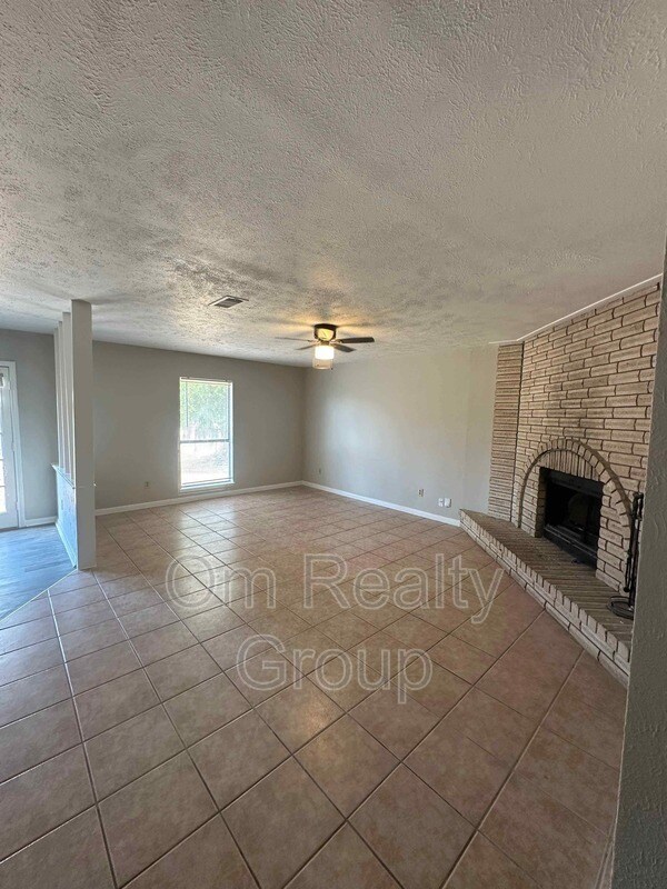 Building Photo - 6918 Kearney Dr