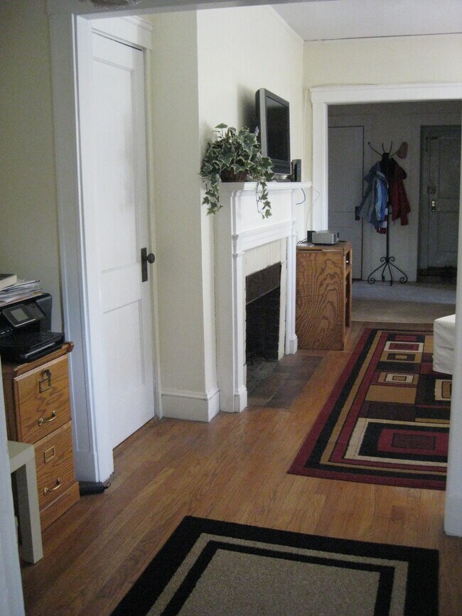 Foto del edificio - 52 Garden St