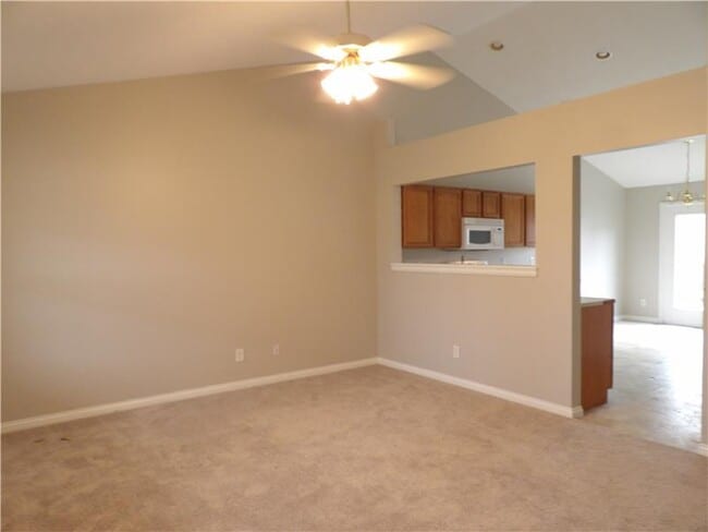 Building Photo - 3042 Gallatin St