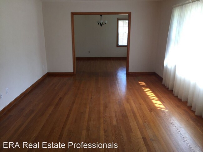 Building Photo - 3 br, 2 bath House - 113 Rural Retreat Road