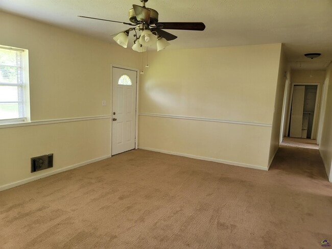 Foto del edificio - 605 S Pleasant Hill Rd
