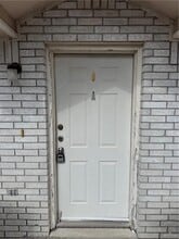 Building Photo - 1500 W Prosperity Dr