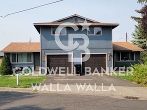 Building Photo - 2025-2027 Parish St