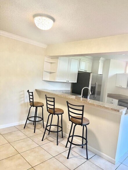 Foto principal - 8099 Severn Dr