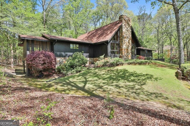 Building Photo - 115 Rolling Green